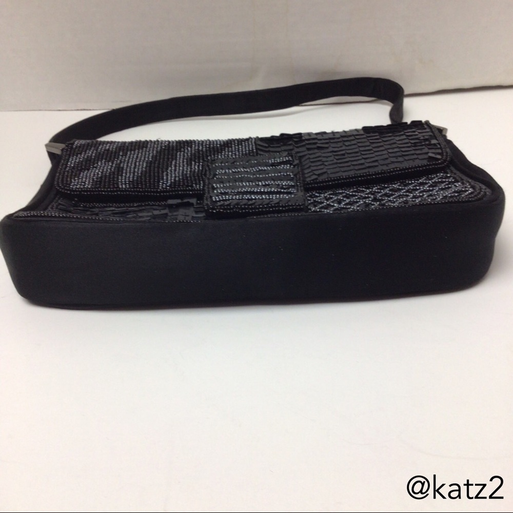 Vintage Black Sequins and Beads Small Purse - Picture 4 of 9